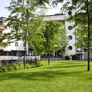 Apartahotel La Cordata - Zumbini 6, Milán